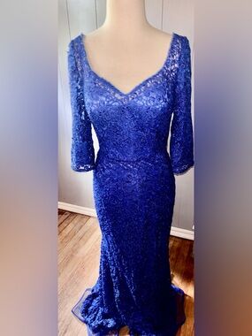Elegant Blue Lace Dress